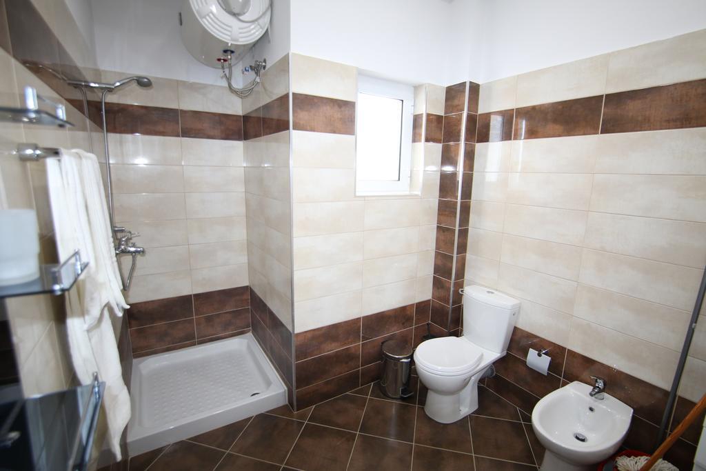 Apartment Eclipse Sarande Bagian luar foto
